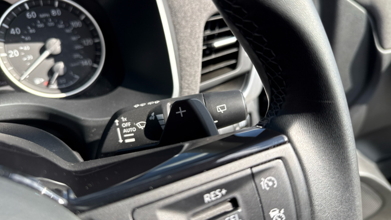 Nissan Qashqai 1.3 DiG-T MH 158 Acenta Premium 5dr Xtronic Petrol Hatchback